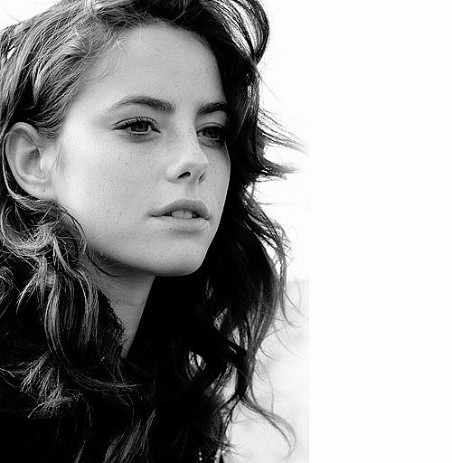 cigarettes-and-effy:  want more effy? http://cigarettes-and-effy.tumblr.com