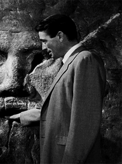 coolestfword:   In this famous “Mouth of Truth” scene, Gregory Peck ad-libbed