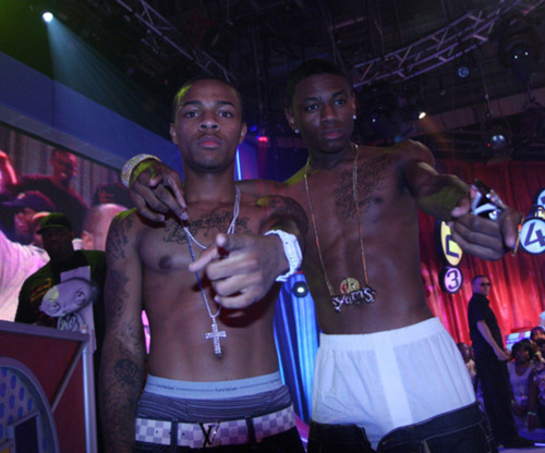 poppasplayground:  Suspect Sagging with @BowWow on #MANdingoMondays