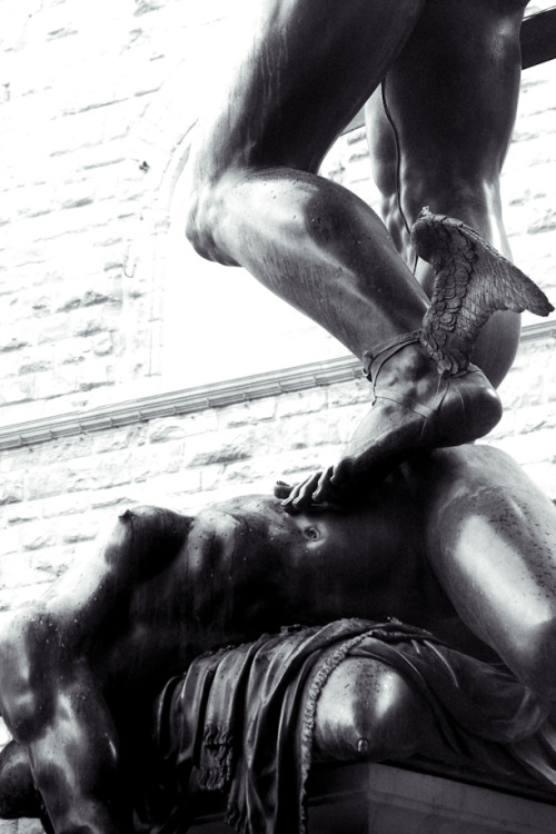 simbula:  Detail of Benvenuto Cellini’s Perseus with the Head of Medusa, Florence. 