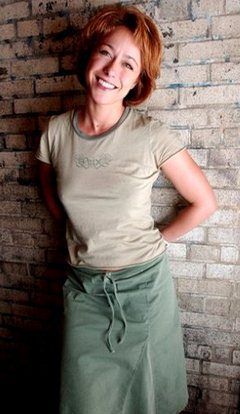 aniceworld:  does anyone exude the essence of the mid-2000s quite like paige davis?