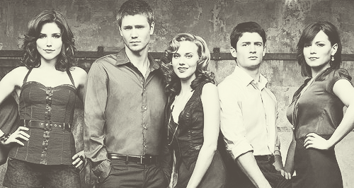 todofandeonetreehill:  ’ Existe apenas uma Tree Hill, e essa é a sua casa ’