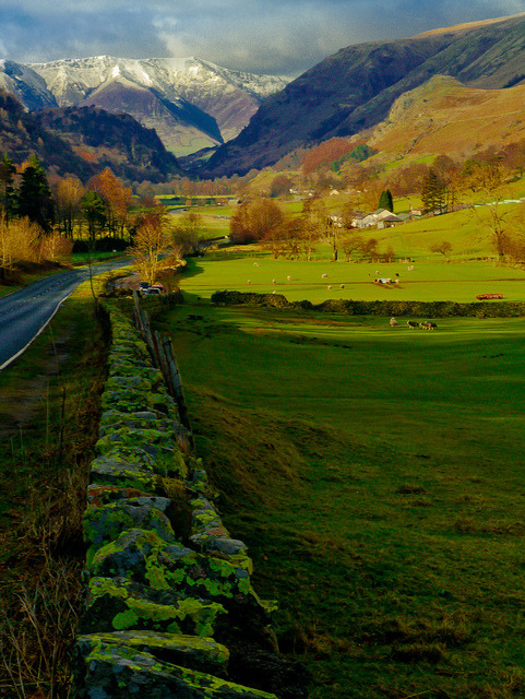 bluepueblo:  Distant Peaks, Thirlmere, England photo via agoodthinghappened 