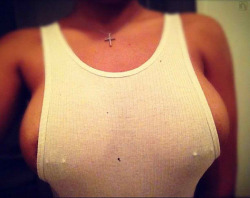 thetittyexpert:  All females with their nips