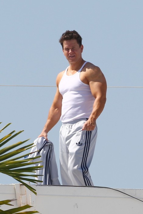 jocksrule:  A buffed up Mark Wahlberg on porn pictures