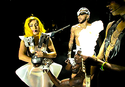 pokerfxce:  EMA’s 10, Gagas acceptance speech live from The Monsterball Tour. 