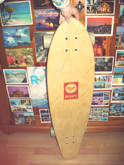 indie-gold:  roxy longboard 