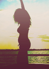 motherbeyonce:  Pregnant Beyonce (Personal pics) 