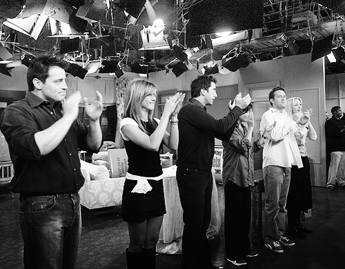 rachelsgreen:  The Friends cast takes a curtain call at the end of the final episode,