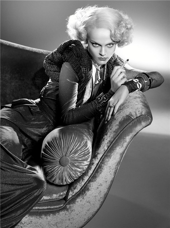 f-l-e-u-r-d-e-l-y-s:  Vogue Italia September 2008 Viktoriya Sasonkina | Photographer