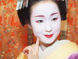 geisha-licious:  maiko Kyouka 