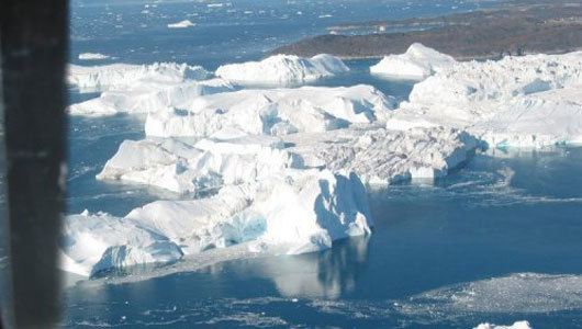 Paint and bombs try to save ships from Titanic fate
We’ve tagged them, bombed them and watched them from space — but icebergs like the one that sank the Titanic are still a threat to ships today.