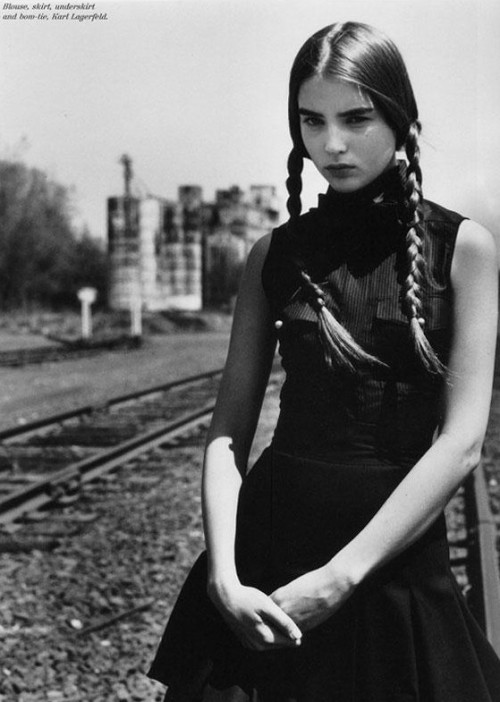 vogueweekend: “A Long Way From Home”, Ali Michael photographed by Yelena Yemchuk in Lula #7