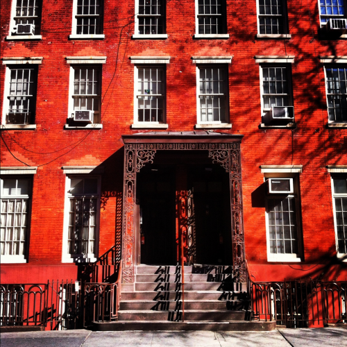 kerryannmccombs: This building on MacDougal Street is the basis for Mrs. Kirke’s boarding house in 