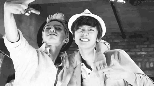  ♛ GD and Shin Won  