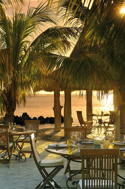 Dining on the beach, La Ravanne Restaurant, Mauritius (by Paradis Hotel).