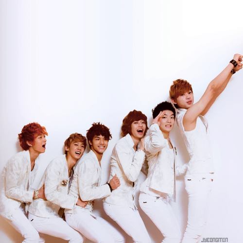 kpopkathyy:  to infinity.. and beyond!!