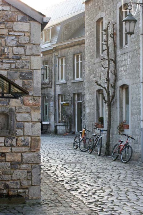 (via Durbuy, a photo from Luxembourg, Wallonia | TrekEarth)Durbuy, Belgium
