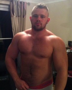 campusbeefcake:  guysthatgetmehard:  lee