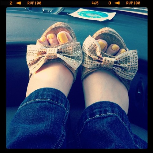 Today’s choice of cute shoes… Aren’t they cute? Haha.(Taken with instagram)