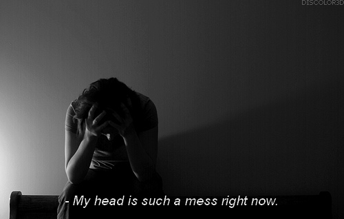 morphine-and-cigarettes:  sad black and white blog, I follow back similar 