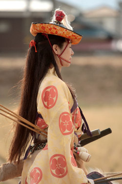 plegarmour:  Yabusame, Japanese ritual mounted archery. 