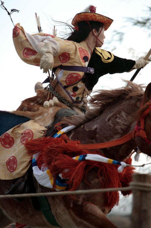 taishou-kun:plegarmour:Yabusame, Japanese ritual mounted archery.Yabusame 流鏑馬, Japanese ritual mount