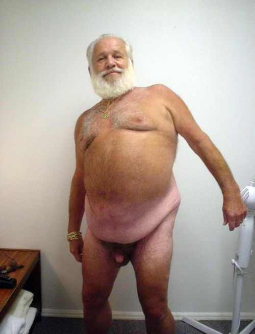 http://senioretgay2.tumblr.com/post/20703369819