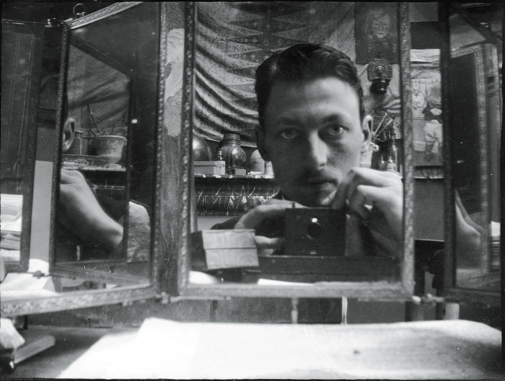 semioticapocalypse:  Henri Evenepoel. Selfie by a prominent Belgian Fauvist. 1898
