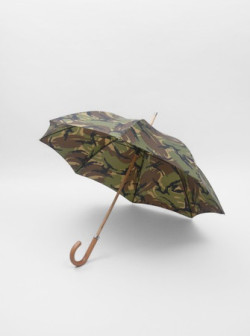 mini-mal-me:  London Undercover Woodland Camo Umbrella 