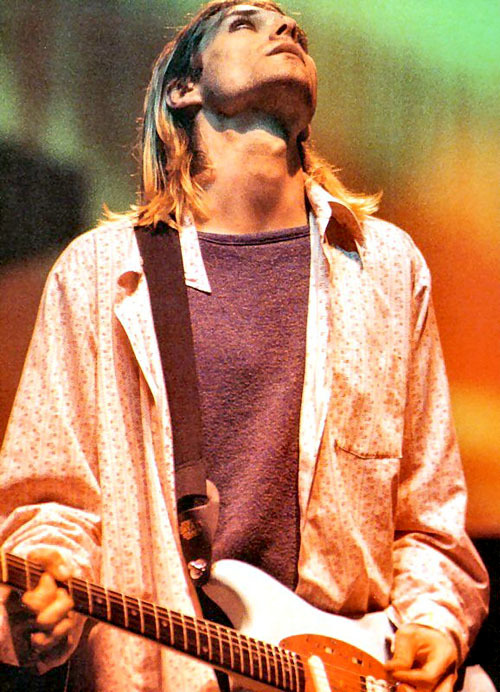  Kurt Cobain sang Nirvana’s song ‘School’ off of ‘Bleach’ and to Kurt’s