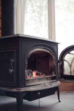elorablue:  Fireplace at the cottage by vincentphoto.com