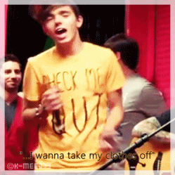 sykescupoftea:  lmfao Nayf 