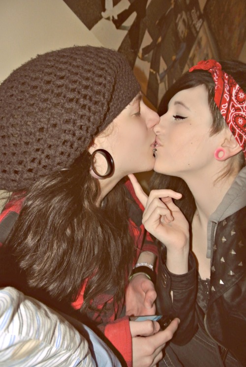 letlovebetheanswer:  olddddd… 