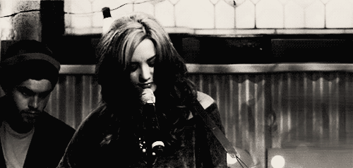  Negrite. Você gosta de Lady Gaga Você gosta de The pretty reckless *&mdash;&mdash;&mdash;&mdash;*