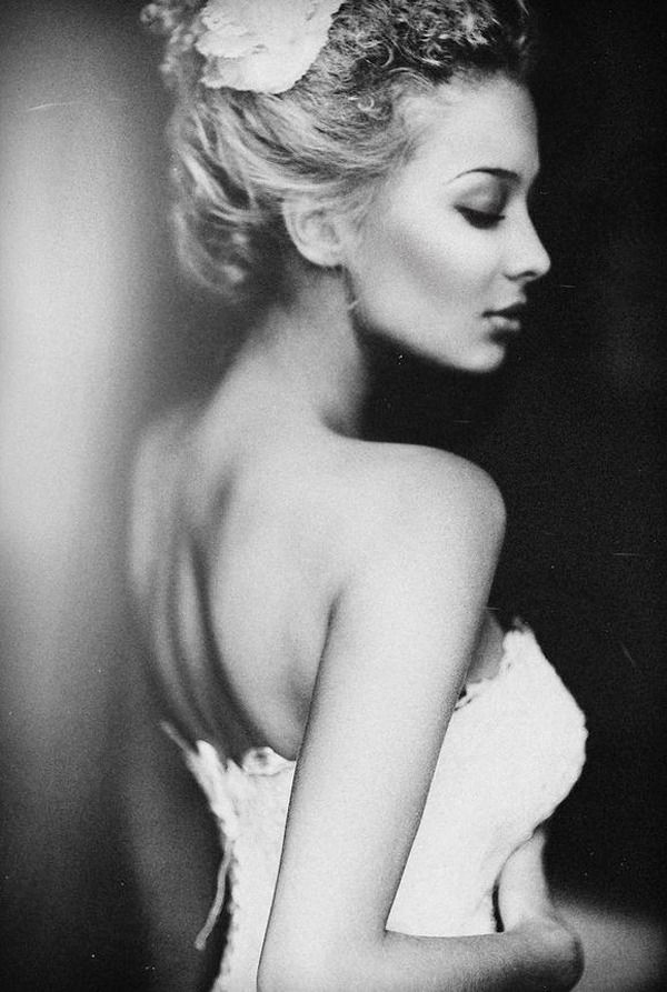 black-and-white:  (via Portrait Photography by Lena Dunaeva) 