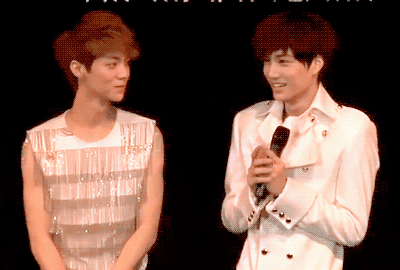 sensuwal:  KaiLu at “EXO Showcase” in China 120401 MC: So what do you think of