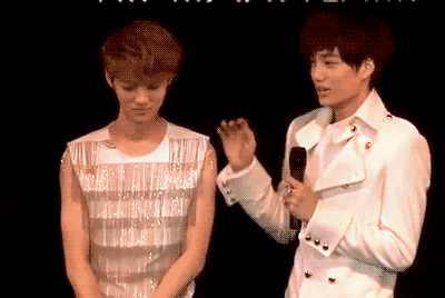sensuwal:  KaiLu at “EXO Showcase” in China 120401 MC: So what do you think of