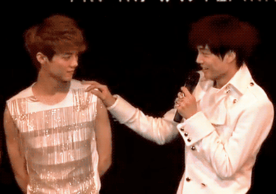 sensuwal:  KaiLu at “EXO Showcase” in China 120401 MC: So what do you think of