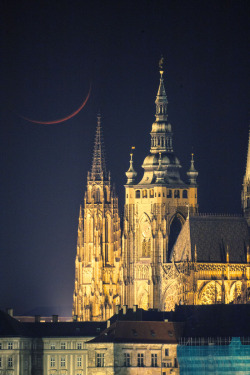 Ikenbot:  Prague Castle Crescent By David Tschorn 1 Day Old Moon Setting Behind The