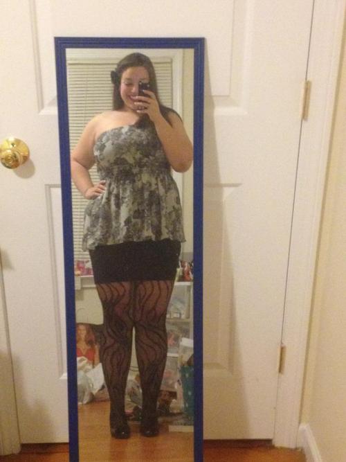 chubby-bunnies:  Hello! I’m a US Size 18 in bottoms and an XL in tops. :) Everything was purchased at torrid except for the shoes (marshalls!) this is my first mini skirt EVER and i can’t help but love how awesome it makes me feel. I wore this to