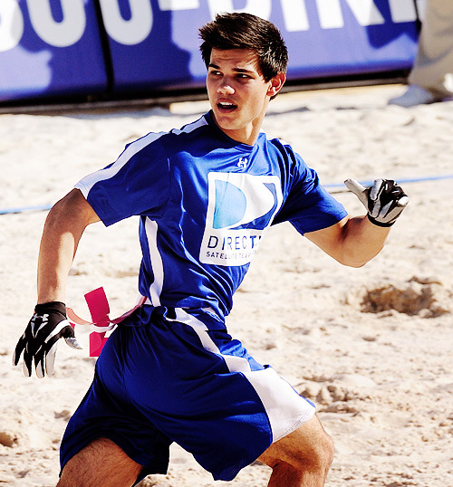 Taylor Lautner.