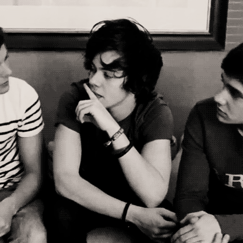 up-upallnight:  i actually can’t deal with this. 