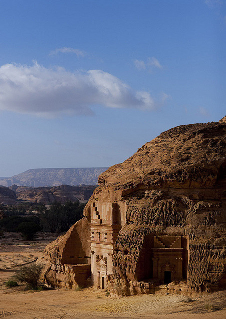 Madain Saleh in Saudi Arabia, a sister city to Jordan’s Petra (by Eric Lafforgue).