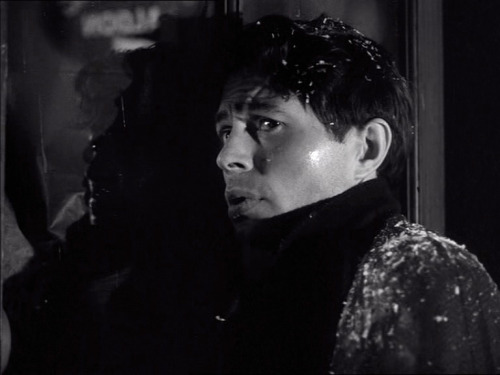 idlesuperstar: What’s hotter than an Irish James Mason? A wounded, delirious, covered-in-snow 