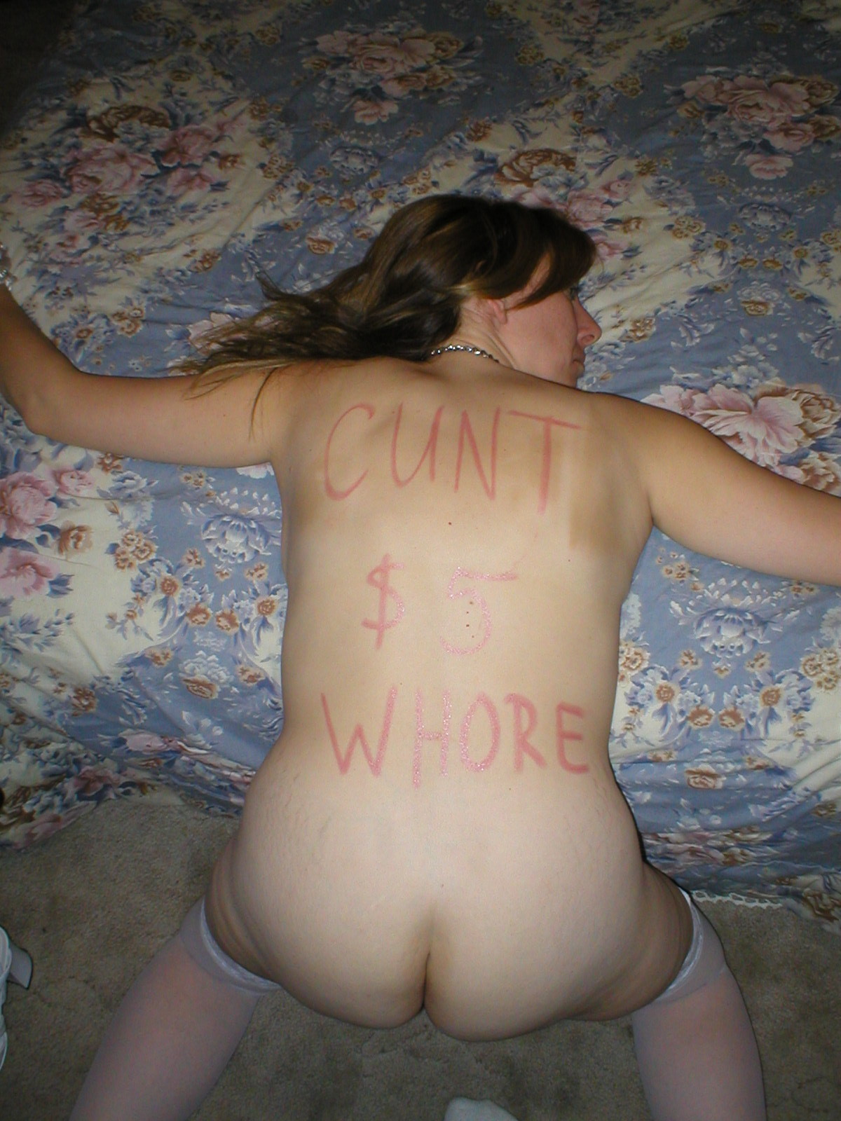 plector:  Amateur Slut on displayâ€¦  &ldquo;Slut. Cunt. $5 Whore.&rdquo;