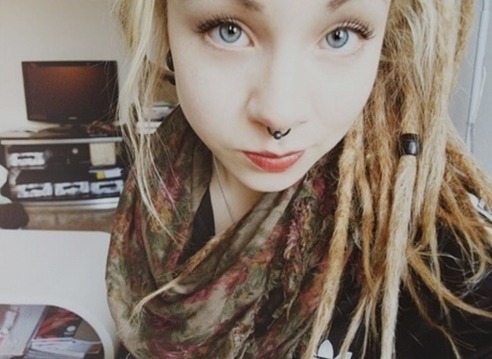 HOLLYWEIRD