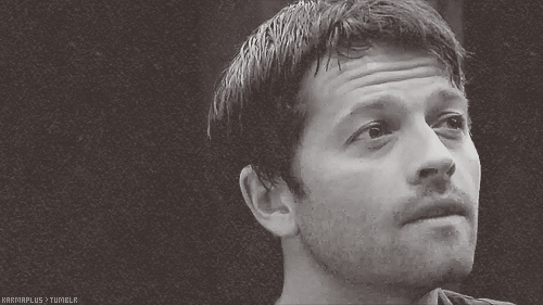karmaplus:  hey look a gorgeous man (x) 