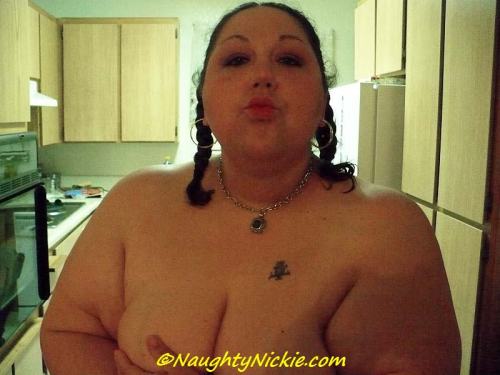 ssbbw-bbw: Model: Naughty Nickie SSBBW :)