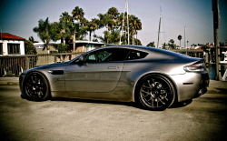 onlysupercars:  artoftheautomobile:  Aston Martin V8 Vantage Vorsteiner VS-340 Wheels  Love love =D